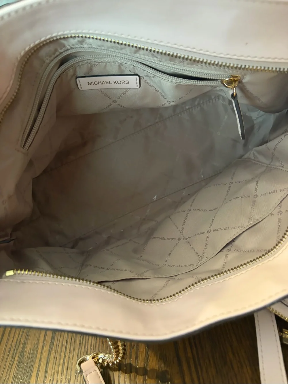 MICHAEL KORS Blush Pink Pebbled Leather Tote with Matching Wristlet